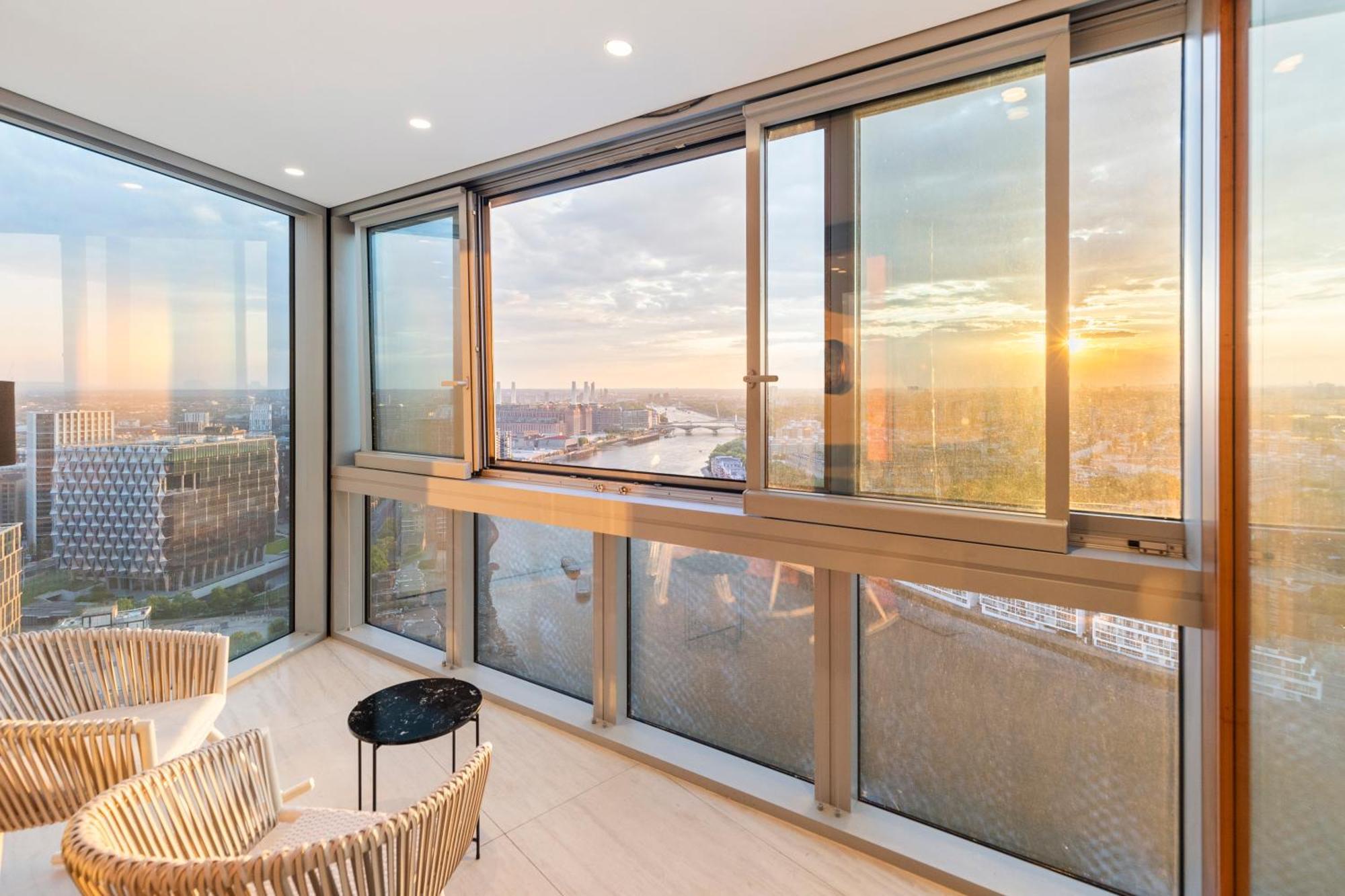 Skyline Views Luxury 3 Bedroom Free Parking London