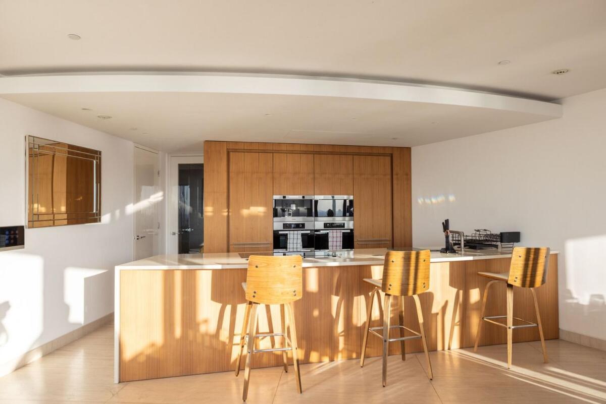 Skyline Views Luxury 3 Bedroom Free Parking * Londres