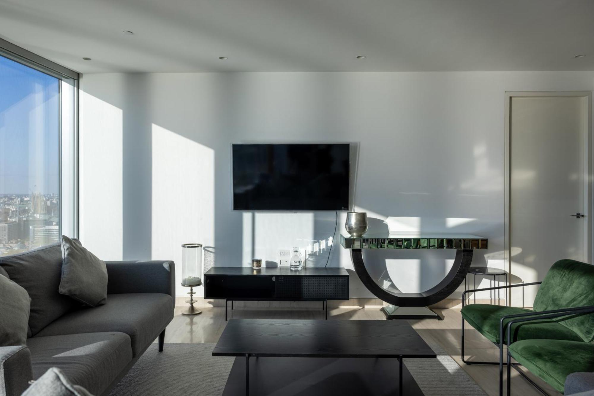 Skyline Views Luxury 3 Bedroom Free Parking Appartement *