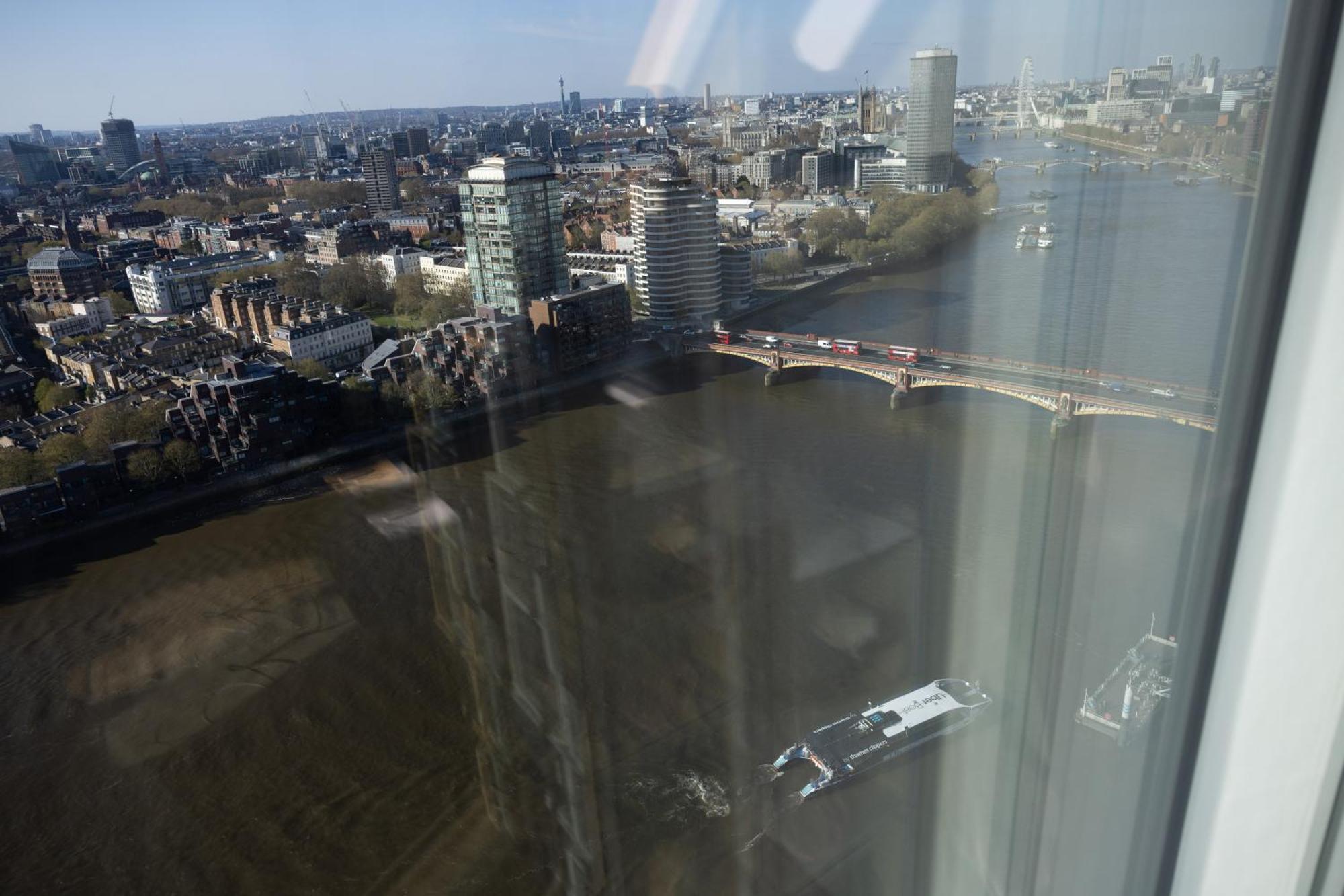 Skyline Views Luxury 3 Bedroom Free Parking *